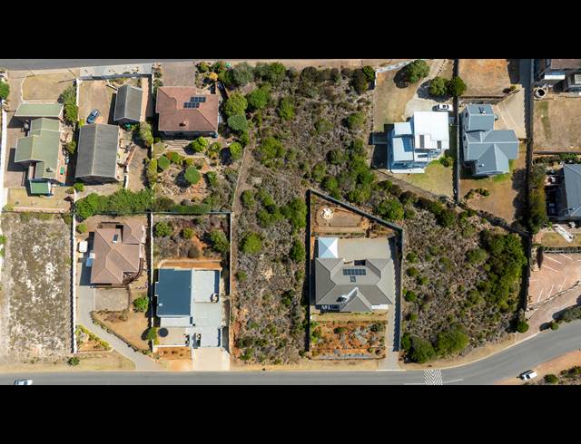 1,198M² VACANT LAND FOR SALE IN DANA BAY